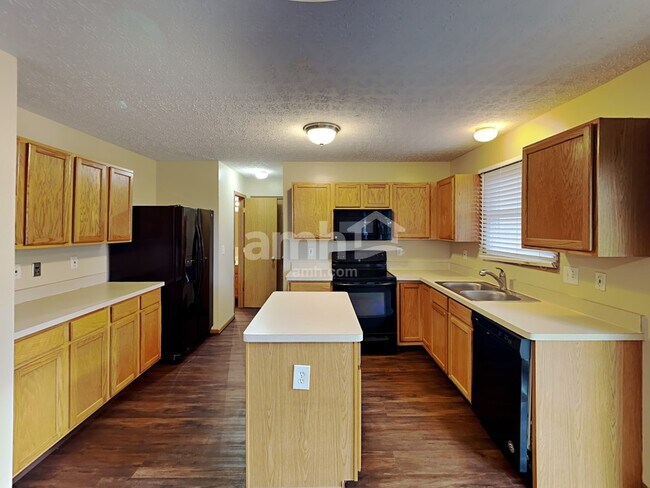 Foto del edificio - 1840 Pine Grove Pl