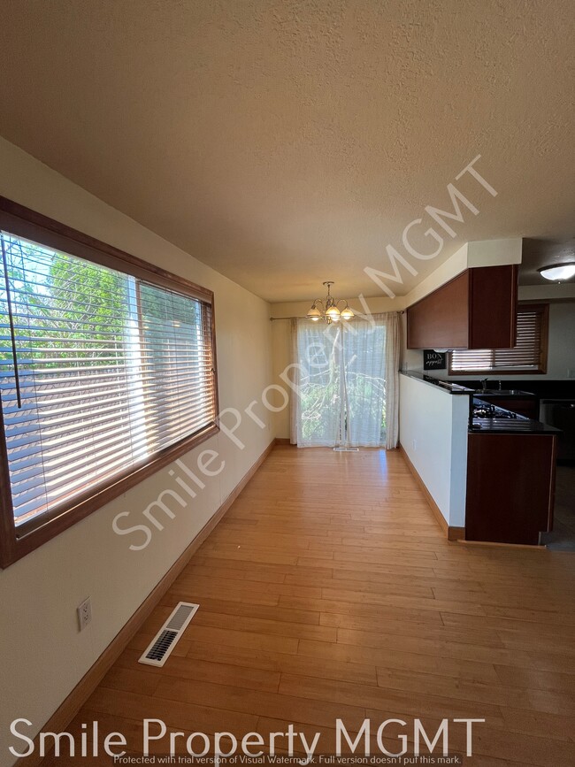 Building Photo - 215 SE 91st Ave