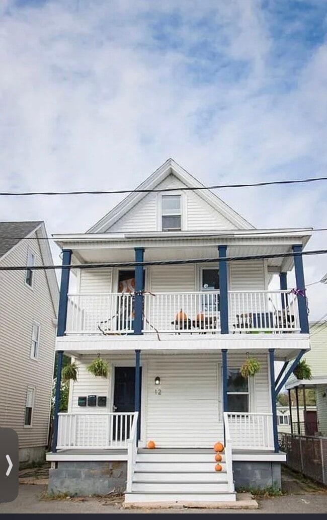 Building Photo - 12 Dean Ave