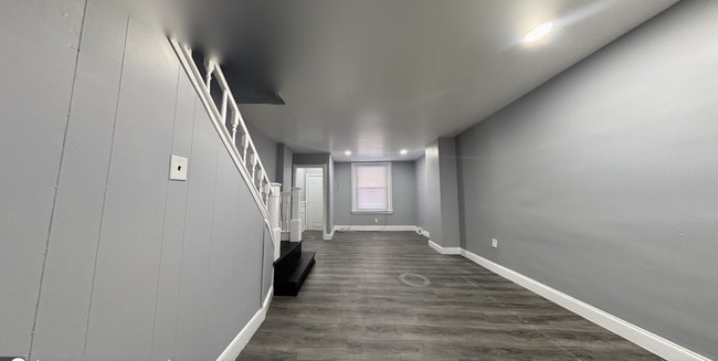 Building Photo - Modern 3-Bedroom Rowhome with Private Yard