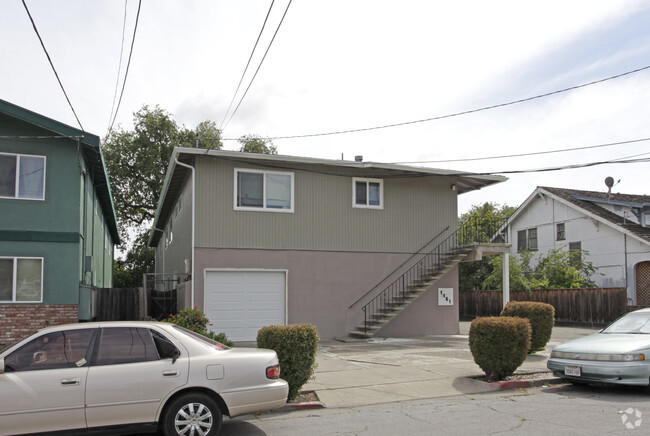 Building Photo - 1151 Davis St