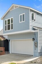 Building Photo - 385 Orlena Ave