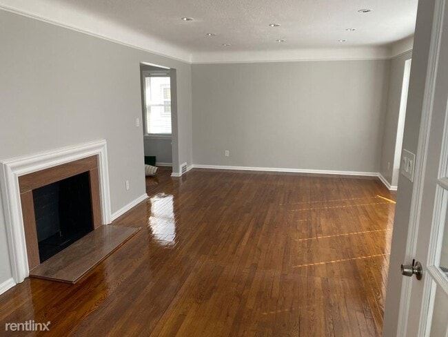 Building Photo - 3 br, 1.5 bath House - 4393 Groveland Rd