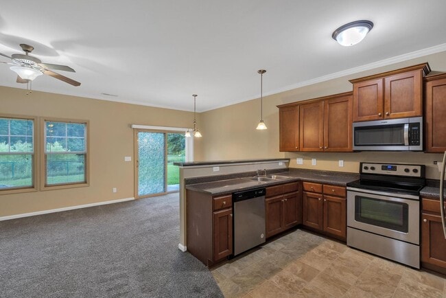 Building Photo - Welcome to Winstead Place!