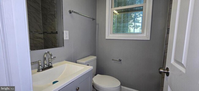Foto del edificio - 405 34th St SE
