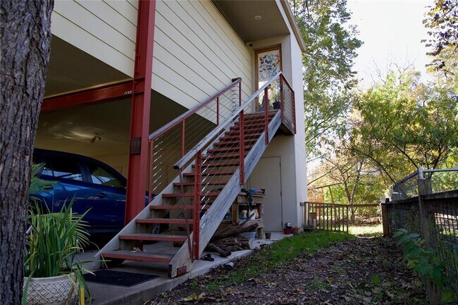 Building Photo - 4814 Red River St