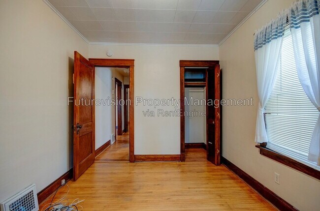 Foto del edificio - 1105 Summit St