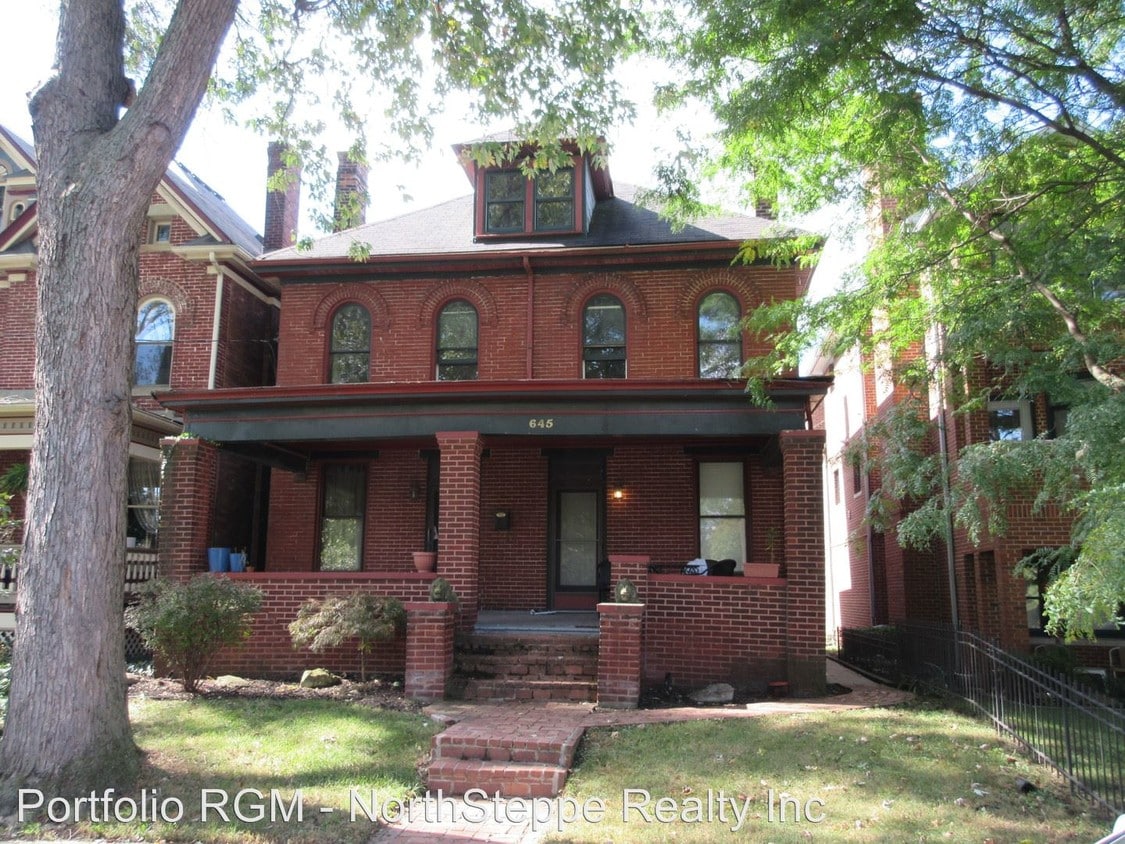 Primary Photo - 645 Dennison Ave