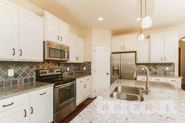 Foto del edificio - 130 Cobbler Cir