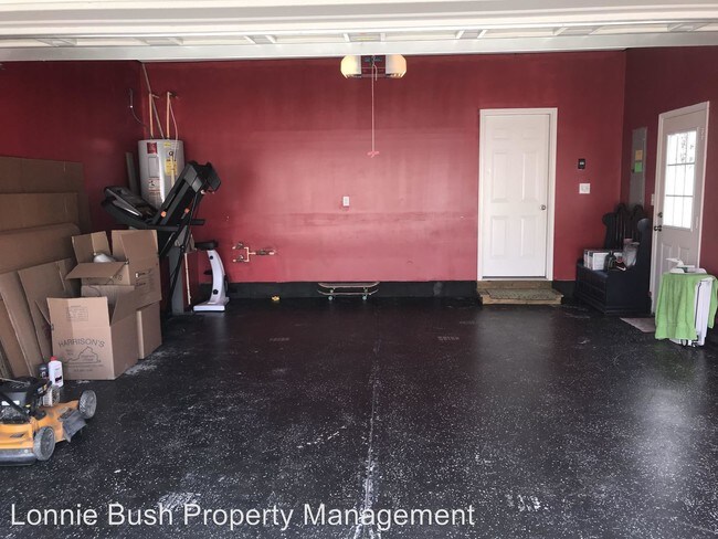Building Photo - 4 br, 2.5 bath House - 4200 Half Hitch St
