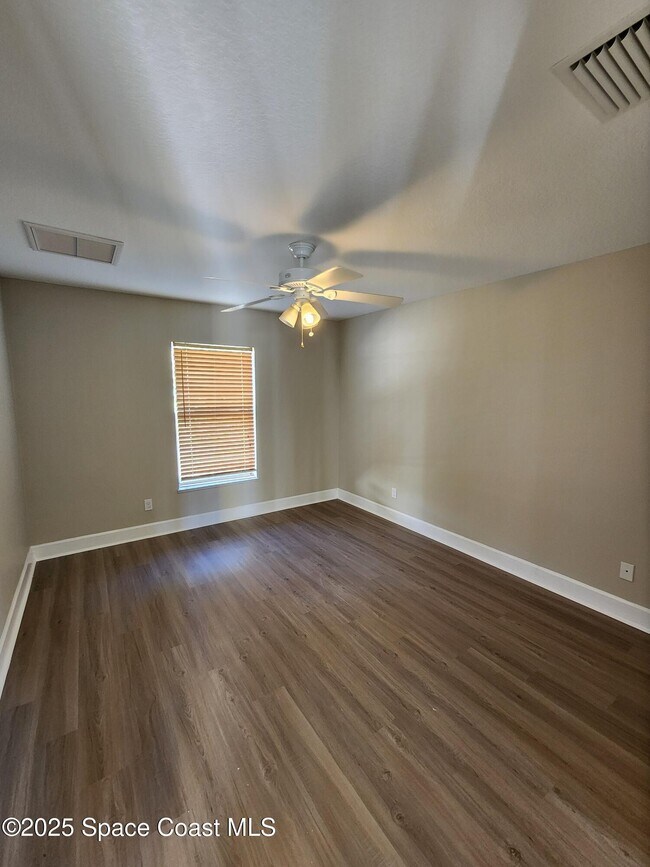 Foto del edificio - 1244 Lynne Dr