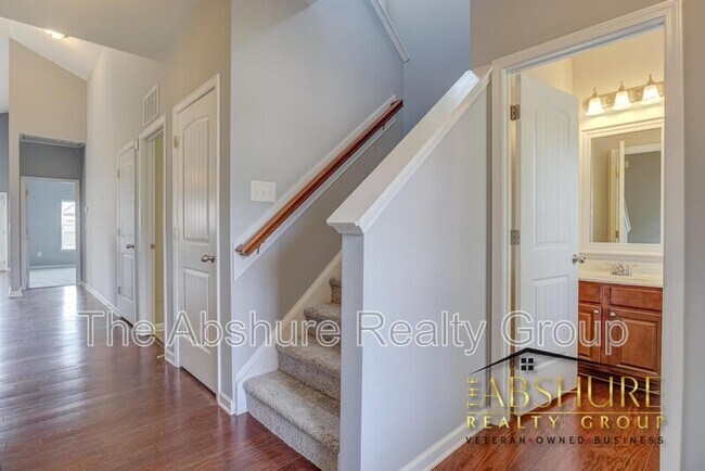 Foto del edificio - 535 Smith Ridge Way