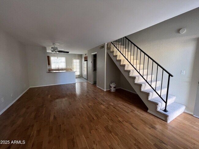 Building Photo - 5704 E Aire Libre Ave