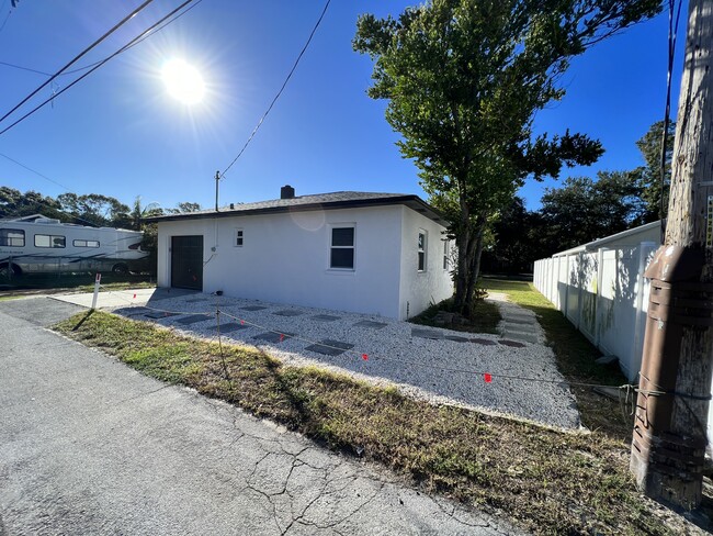 Building Photo - 4131 1st Ave N