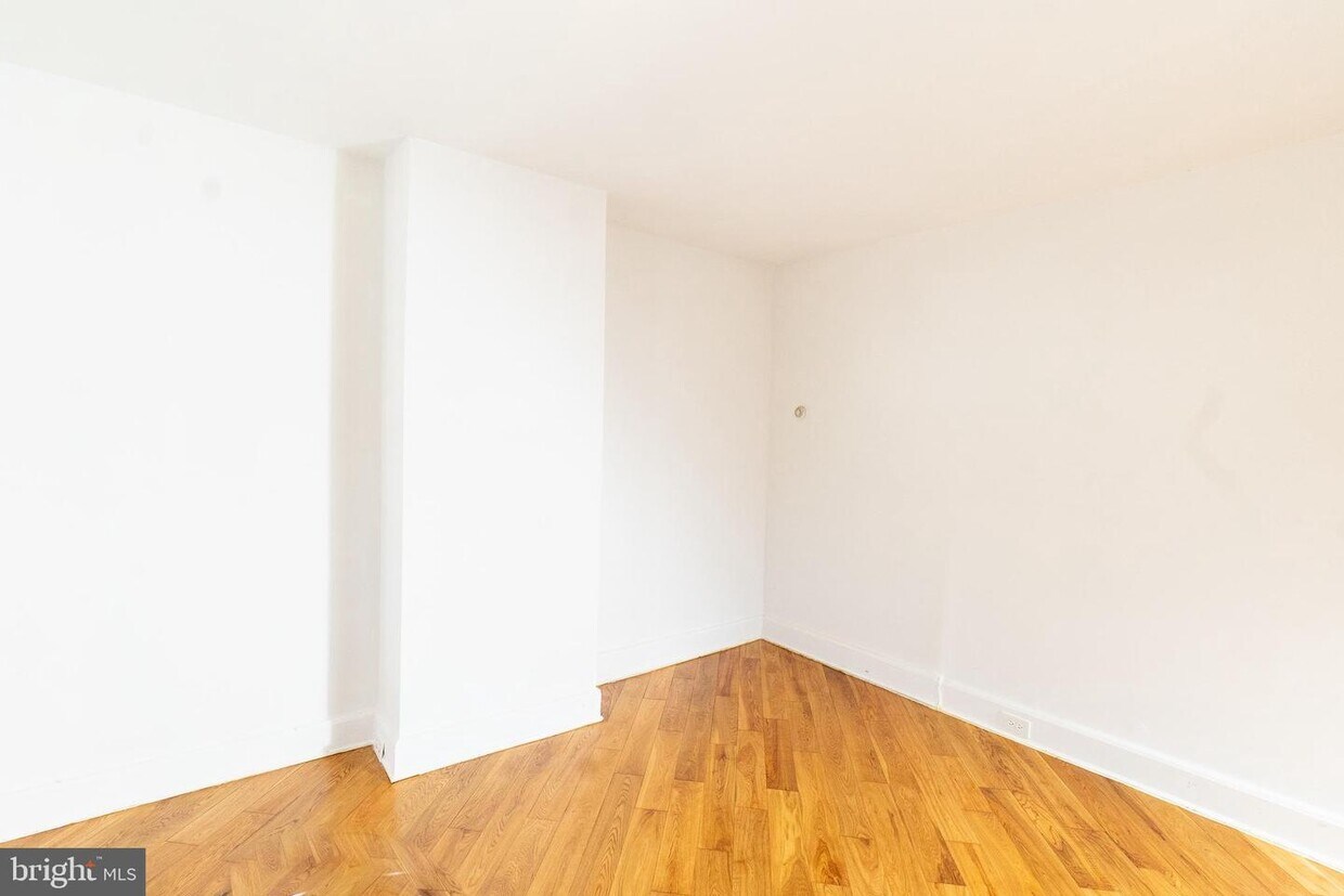 1212 S Melville St, Philadelphia, PA 19143 Townhouse for Rent in