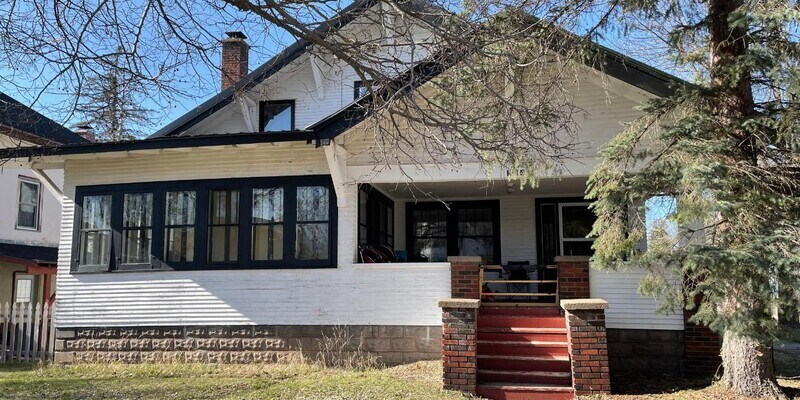 Primary Photo - 104 Rice Ave