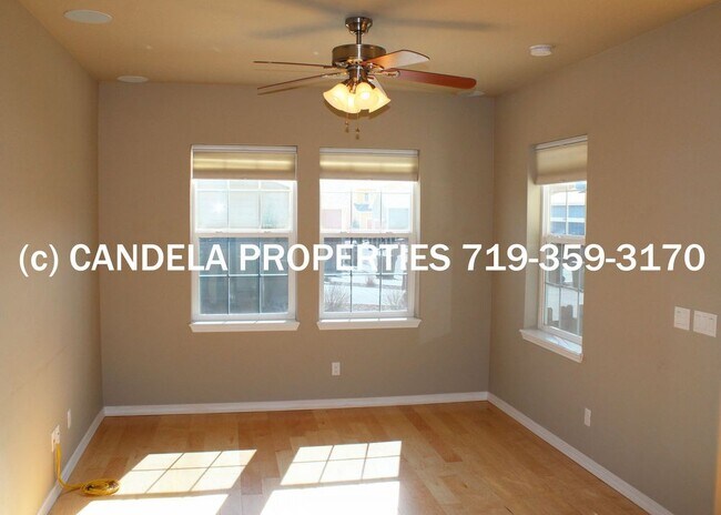 Building Photo - 3 BEDROOM IN GOLD HILL MESA