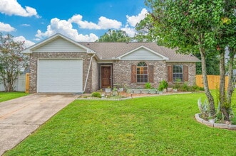 Building Photo - 104 Oak Terrace Dr
