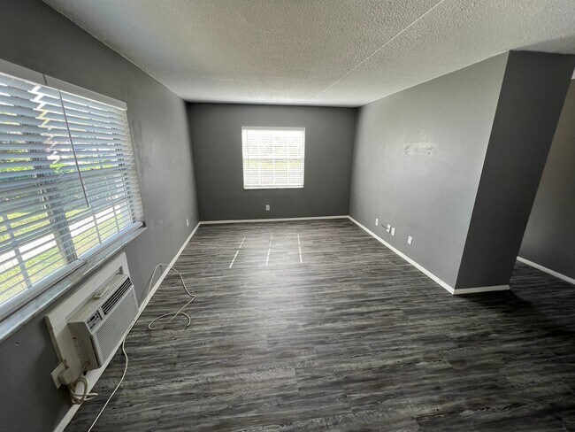 Foto del interior - 111 SW Madison Cir N, St Petersburg, FL 33703