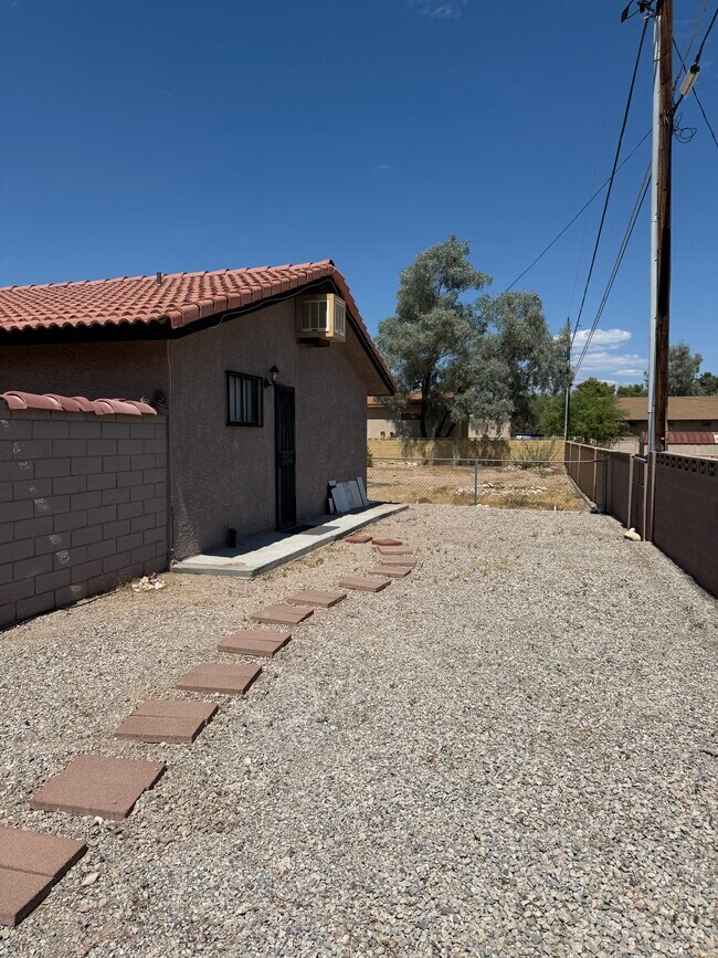 Building Photo - 6360 Darby Ave