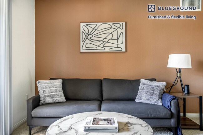 Foto del edificio - 3165 Sawtelle Blvd
