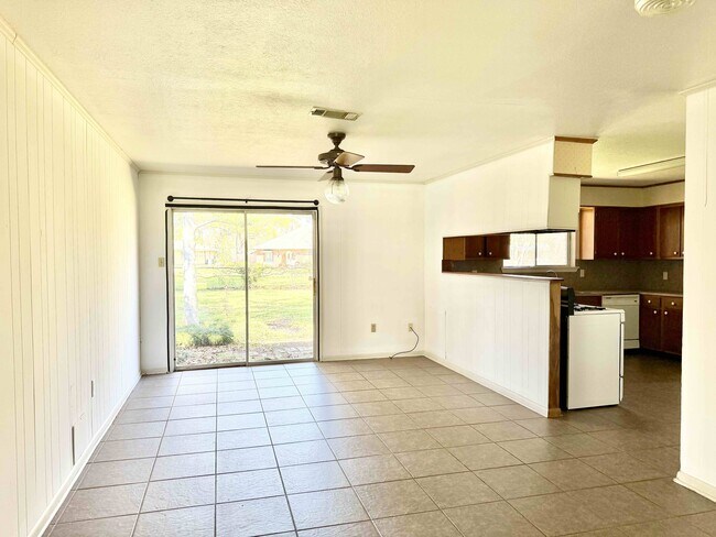 Foto del edificio - 10389 Browning Dr