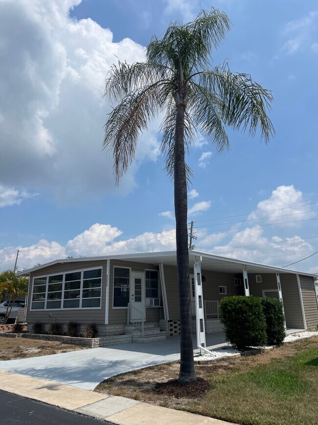 Building Photo - 39248 US-19