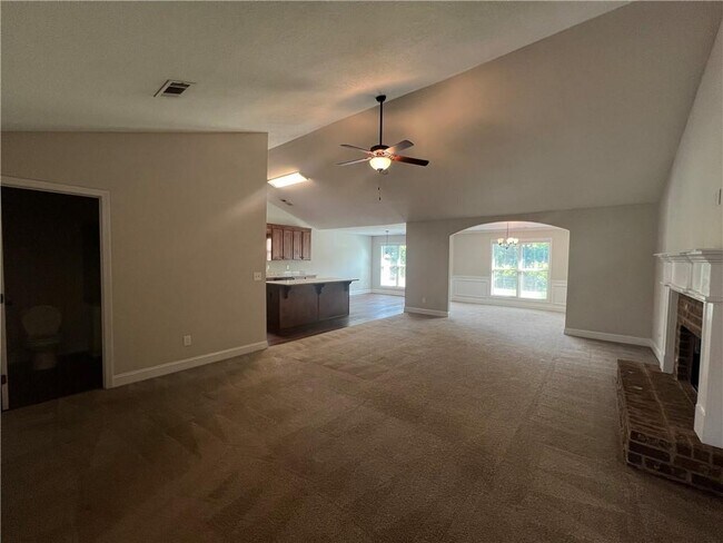 Building Photo - 707 River Mist Cir