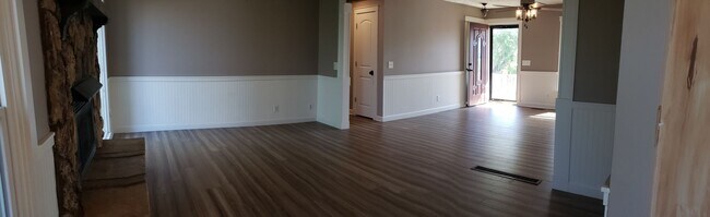 Foto del edificio - Home For Rent Bellevue.