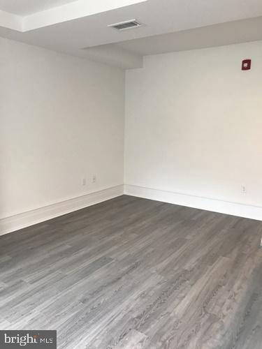 Foto del edificio - 19 N Duke St