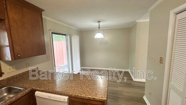 Building Photo - 4609-A Lavista Court