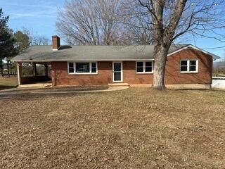 Foto principal - 802 Burks Hill Rd