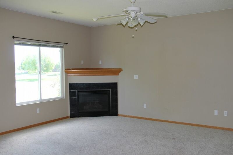 Foto principal - 1320 SE Florence Dr