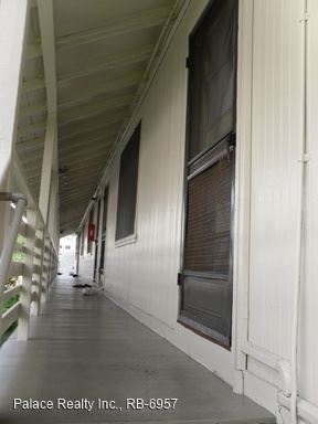 Building Photo - 1413 Emerson St