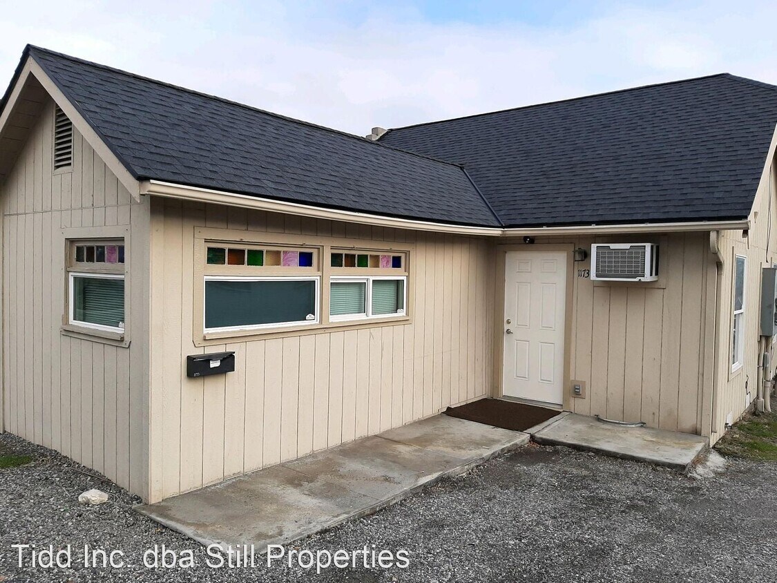 2 br, 1 bath House 1173 S Wenatchee Ave House Rental in Wenatchee