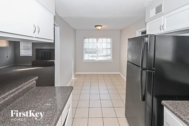 Foto del edificio - 3148 Glen Echo Dr