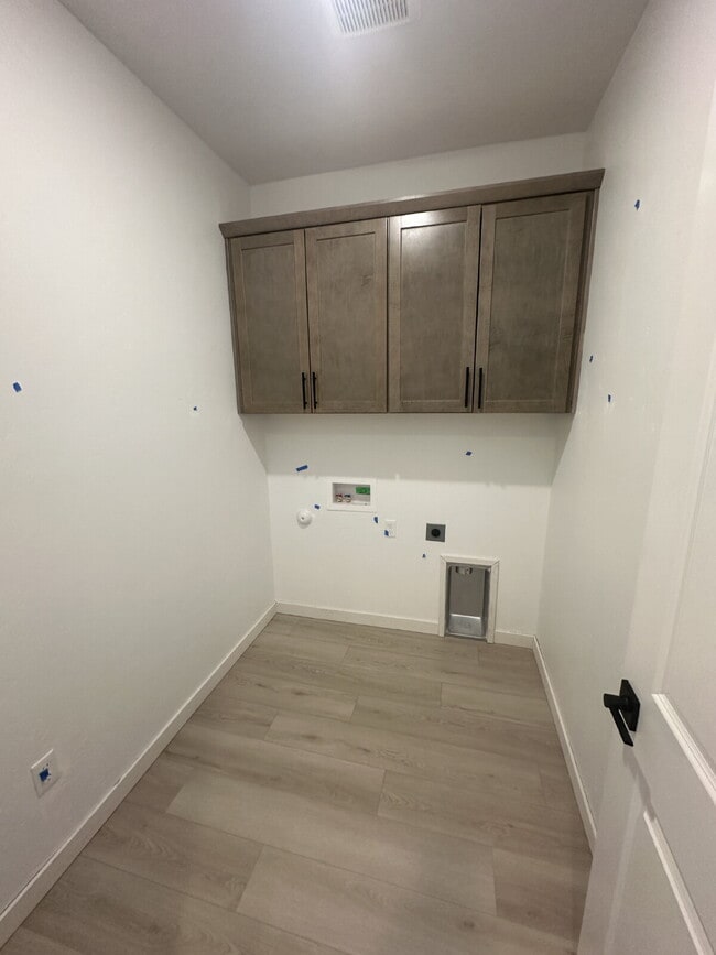 Building Photo - Brand New 4 Bed 2 Bath Home!