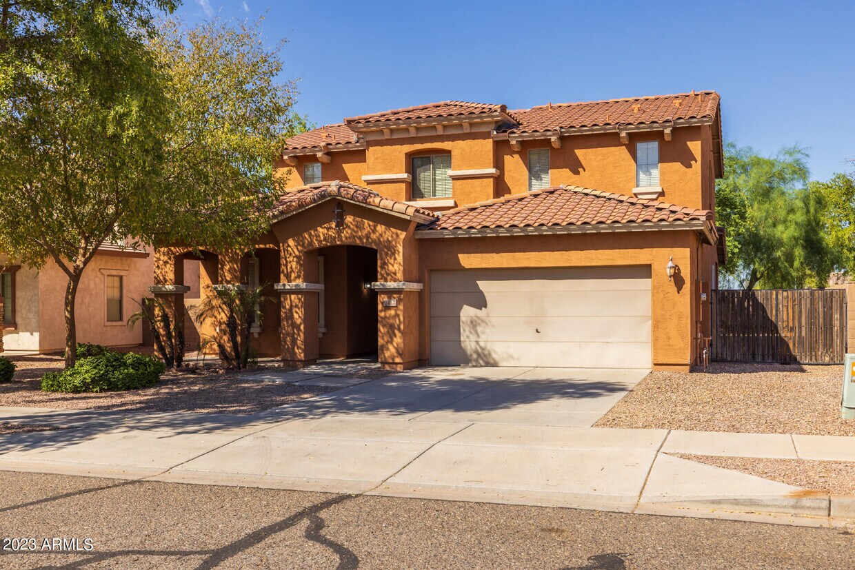 Primary Photo - 3112 S 82nd Ln