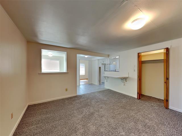 Foto del edificio - 2102 Elmwood Blvd