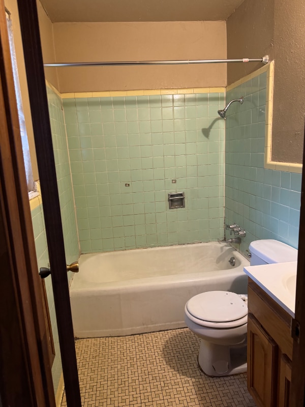 Building Photo - 750 Bonham St