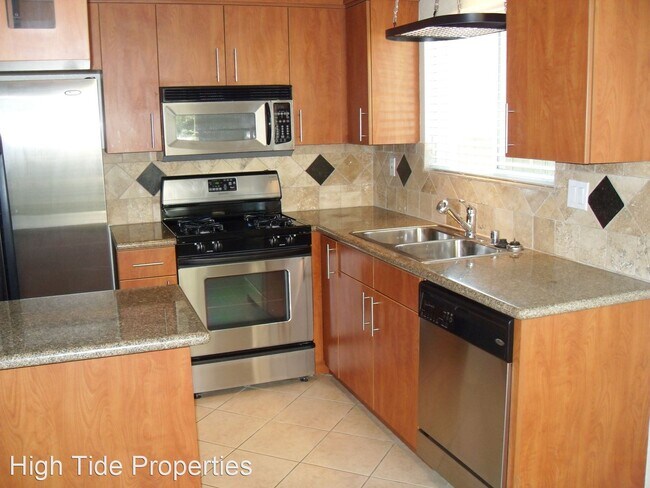 Building Photo - 1 br, 1 bath House - 4437 Mentone St #4