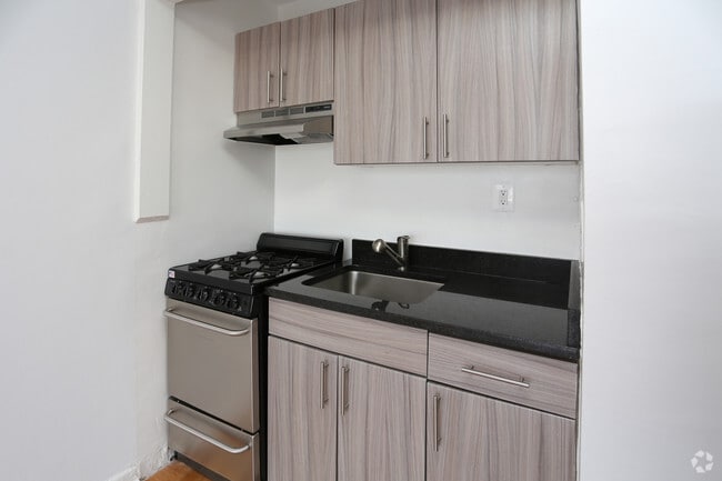 Photo - The Elaine Apartments