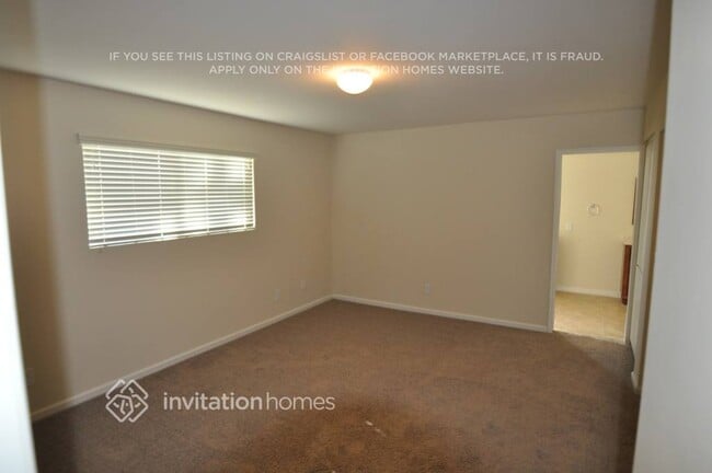 Building Photo - 9811 N 40th Dr