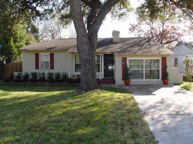 Photo - 5126 Mockingbird Lane House