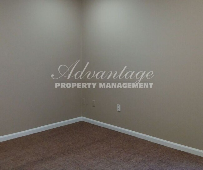 Foto del edificio - Charming 3 bedroom 2 bathroom home in Raga...