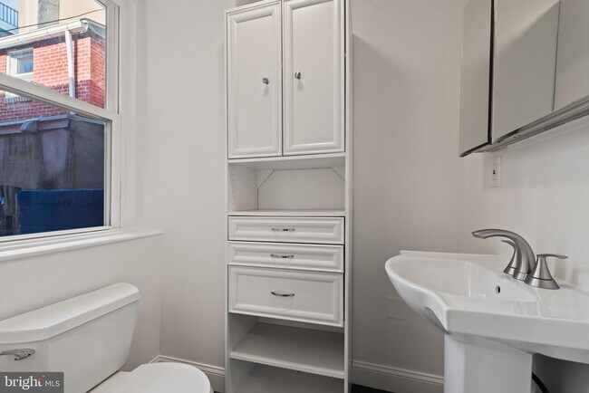 Foto del edificio - 312 S Exeter St