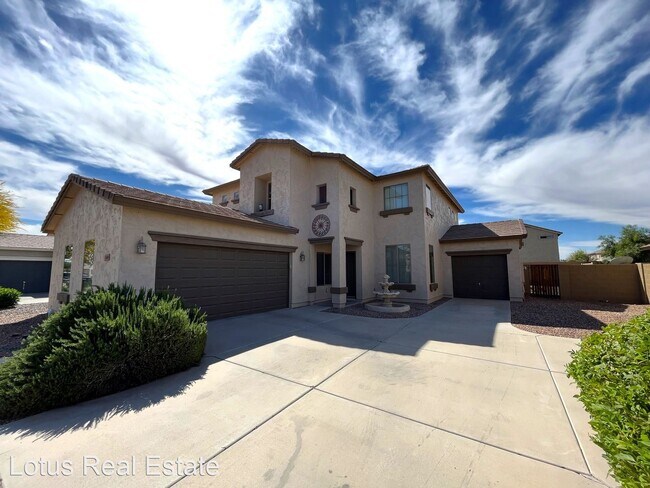 Foto del edificio - 4 br, 2.5 bath House - 1449 E DOUGLAS ST