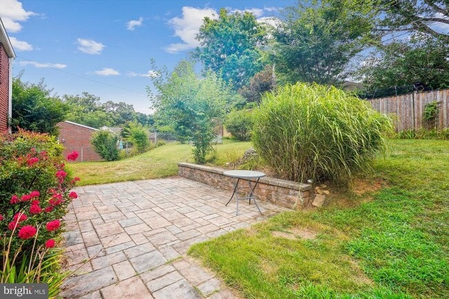 Building Photo - 6124 12th Rd N