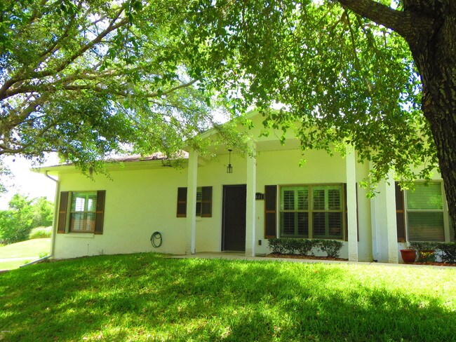 Building Photo - 7401 NW 44th Ln
