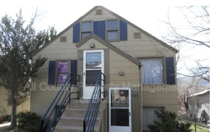Primary Photo - 323 Seward St